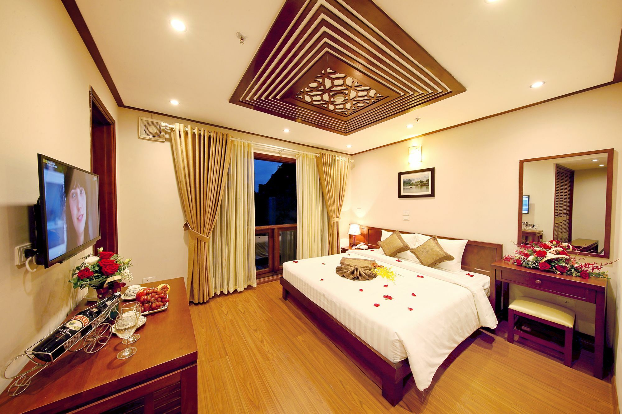 Khách Sạn&spa Nostalgia 3*