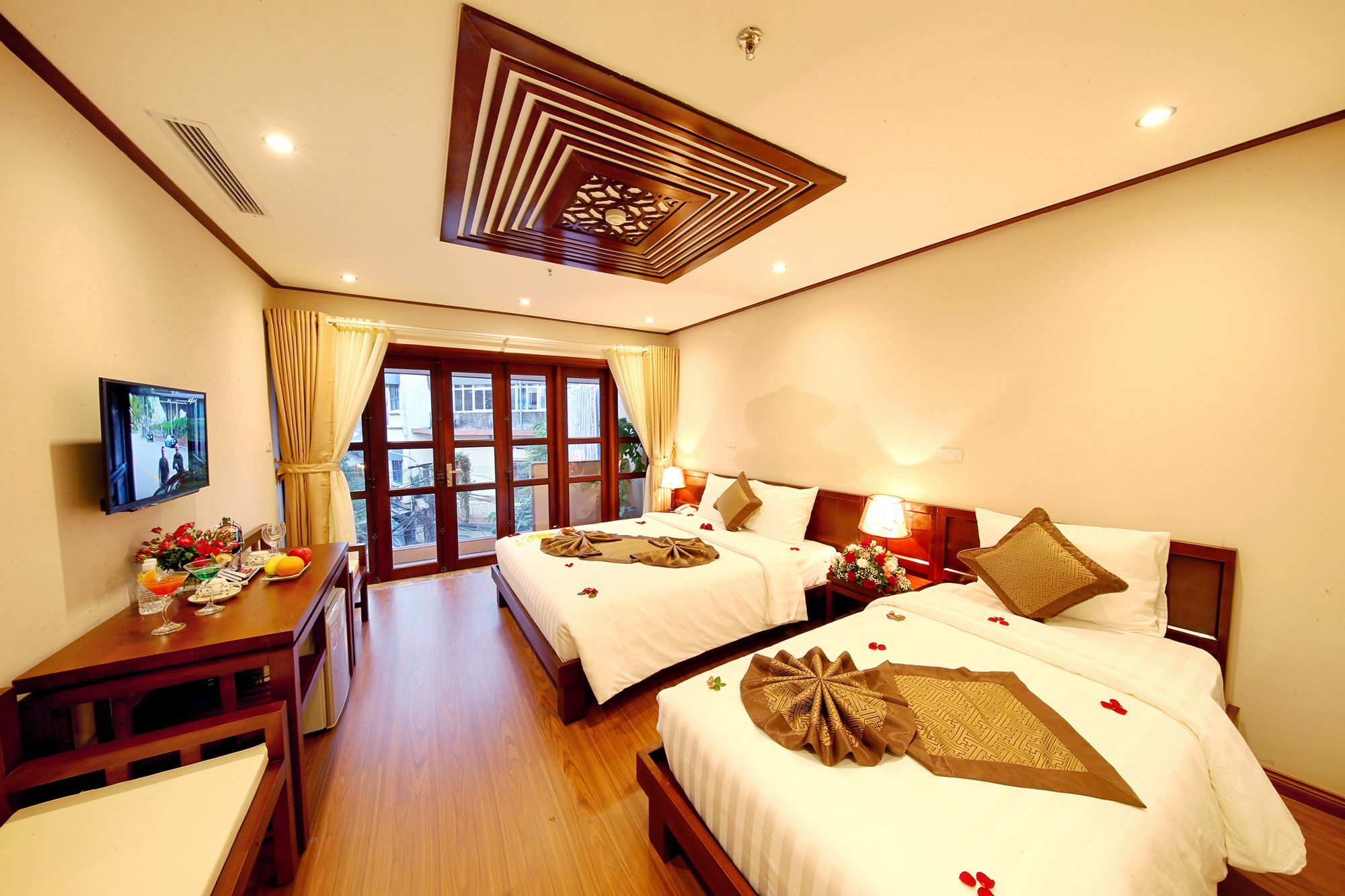 Khách Sạn&spa Nostalgia Khách sạn 3*